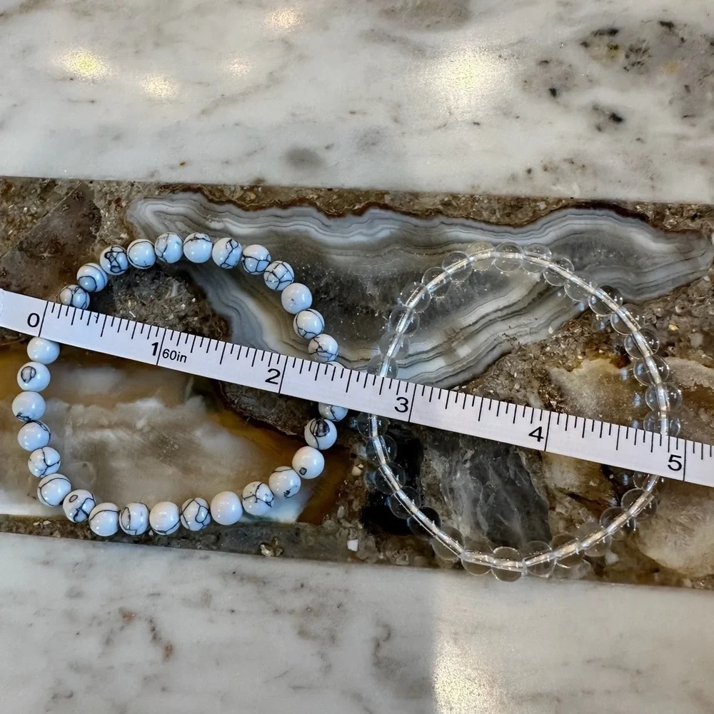 3046 Marbled White and Clear Beaded Bracelet Set
